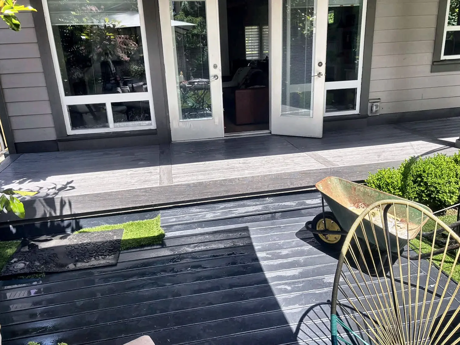 The finished back deck in grey composite, North Vancouver